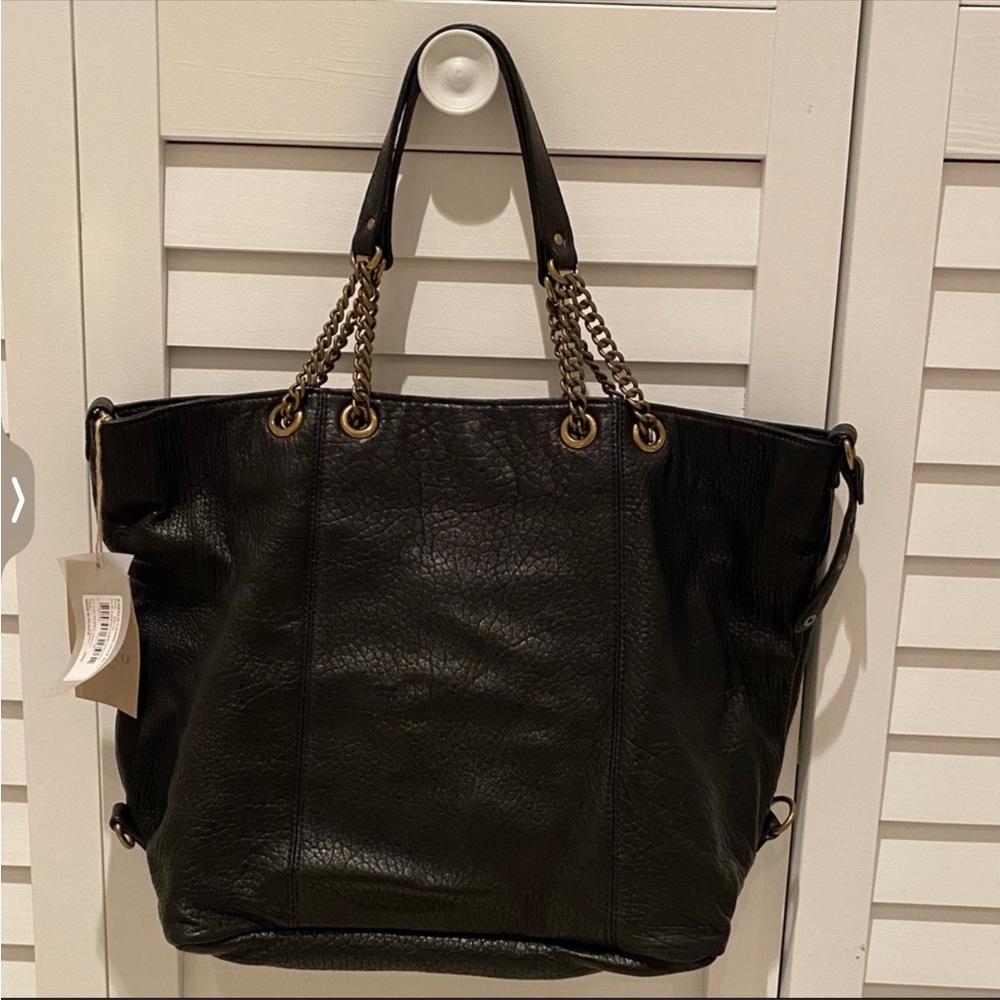Abaco Black Lambskin Leather Shoulder Bag